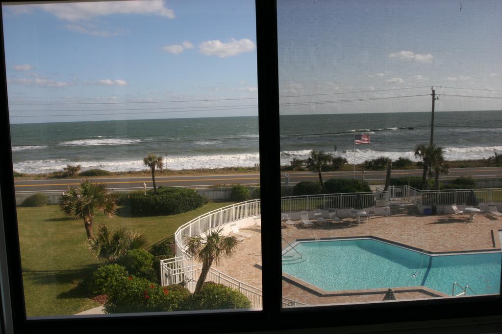 View The Ocean At Flagler Beach, Florida Bagian luar foto