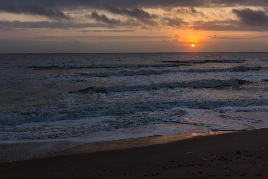 View The Ocean At Flagler Beach, Florida Bagian luar foto